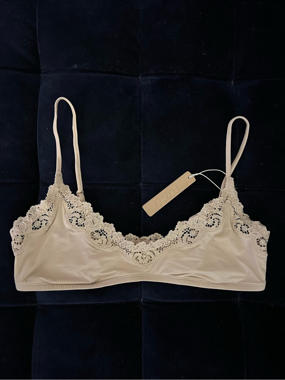 NWT Skims Fits Everybody Lace Bralette Size Large - Picture 7 of 7